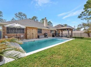719 Lochnell Dr, Houston, TX 77062
