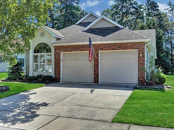 2nd image of 1623 Sweetbay Dr
