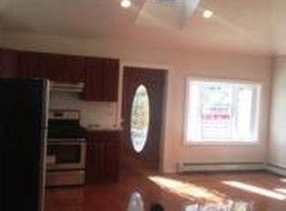 12233 192nd St, Jamaica, NY 11413