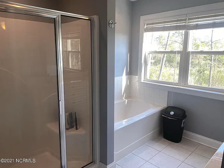 213 River Gate Ln — Photo 17