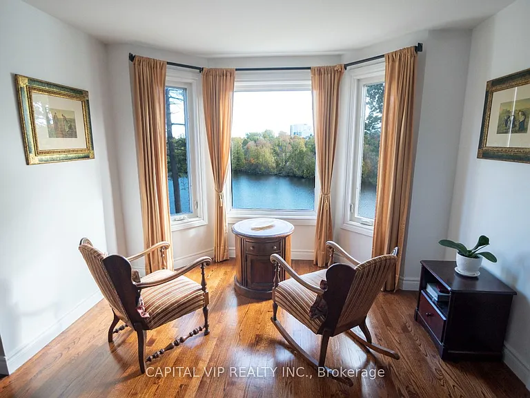 4 Wellsmere Ct — Photo 15