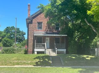 28 N Glenwood Ave, Pontiac, MI