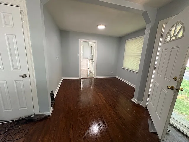 450 S Dade Ave — Photo 4
