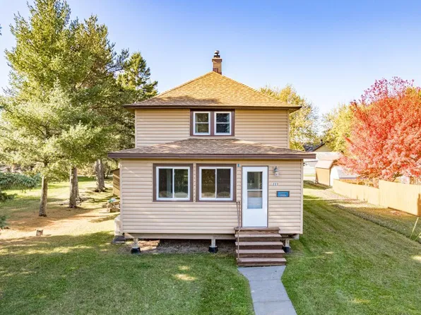 223 97th Ave W, Duluth, MN 55808