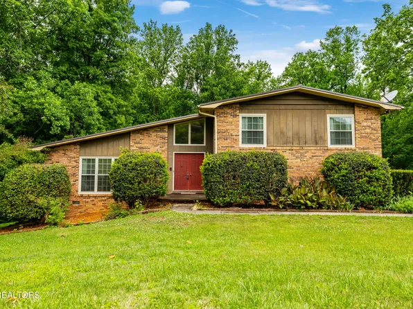 1404 Mimosa Dr, Louisville, TN 37777