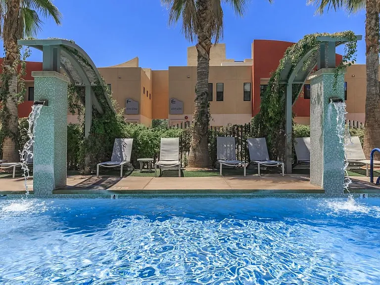 Las Aguas Apartments — Photo 7