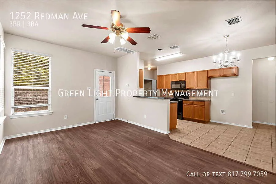 Spacious 3-bedroom, 3-bathroom half-plex in Mesquite — Photo 3