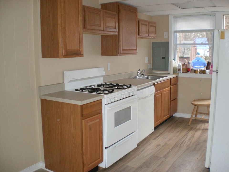 2nd image of 307 Delaware Cir