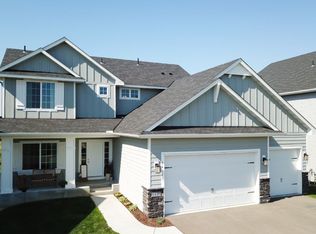 9410 Compass Pointe Rd, Woodbury, MN 55129