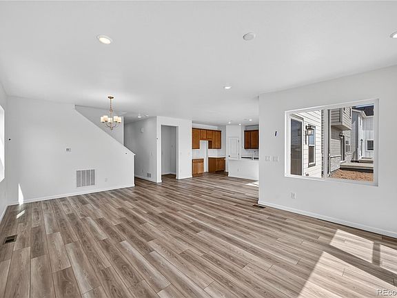 3rd image of 28430 E 4th Place