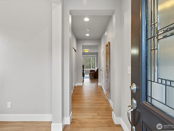 4th image of 2212 Cady Drive