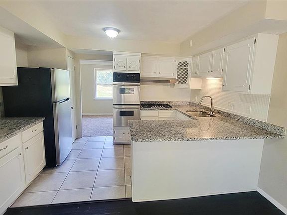 4th image of 5470 Edelweis Ln