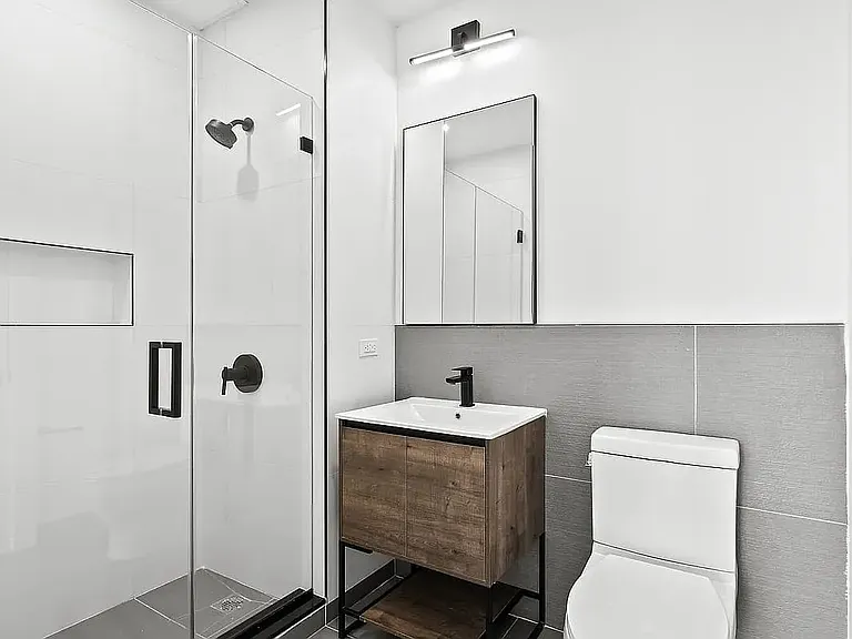 161 Meserole Ave #5D — Photo 9