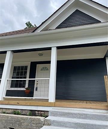2nd image of 1615 Armstrong Ave