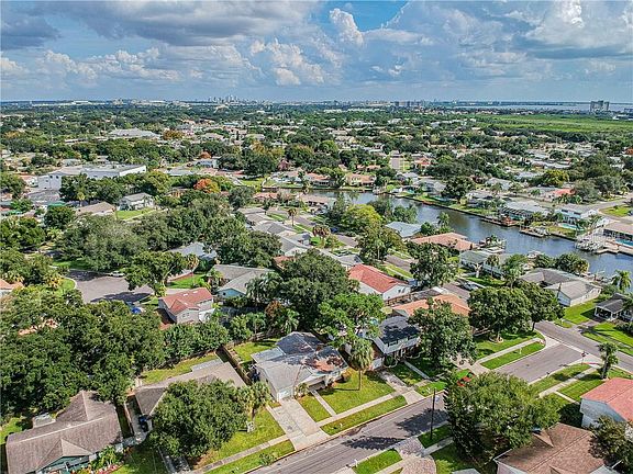 4th image of 4805 Wynwood Dr