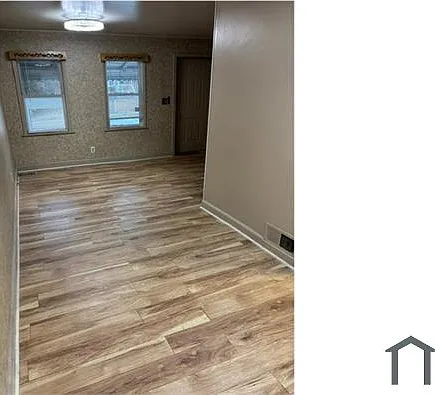 5242 Patrick Henry Dr