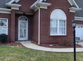 201 Maple Ct, Aliquippa, PA 15001