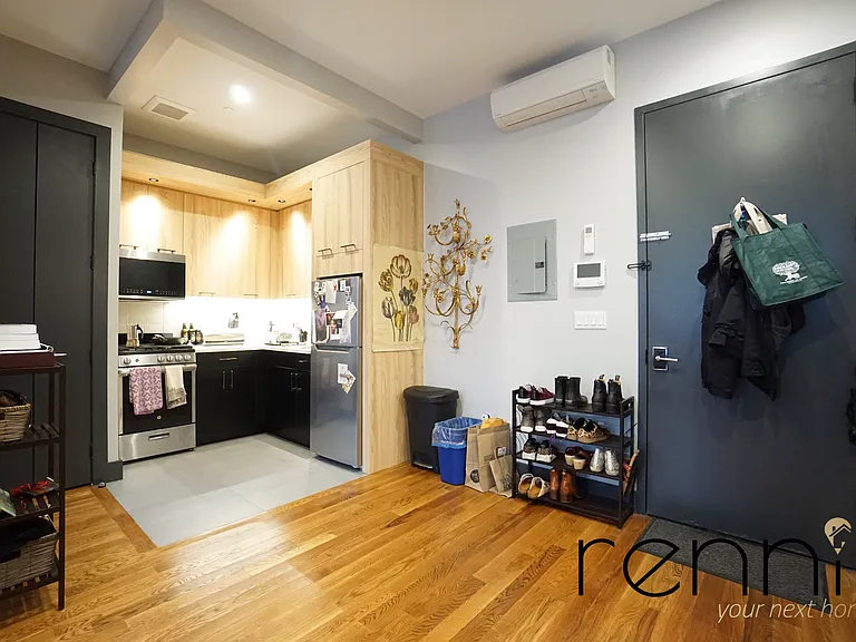 396 S 5th St #4F — Photo 2