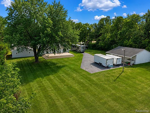 2nd image of 5179 Baldwin Rd
