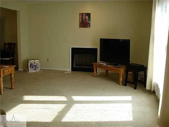 2nd image of 4142 Bridgeport Dr