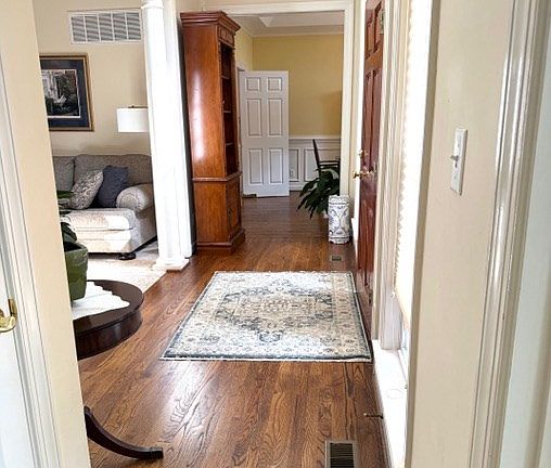 3rd image of 217 Compass Point