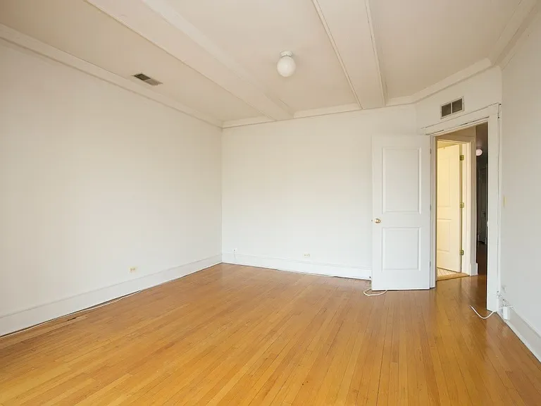 6717 N Sheridan Rd #S4 — Photo 6