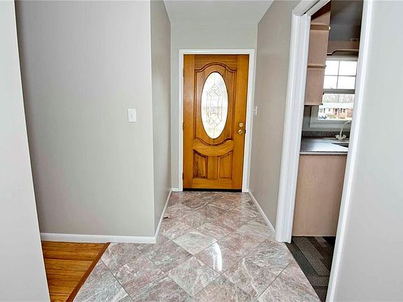 4th image of 5836 E 81st St
