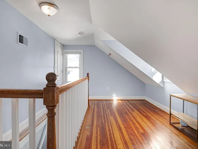 1202 President St — Photo 12