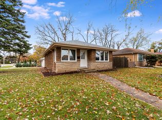 138 W Janice Ln, Addison, IL 60101