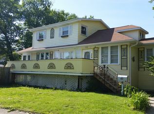 226 S Summit Ave, Villa Park, IL 60181