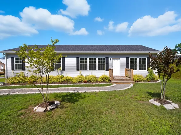 28 Devine Dr, Murphy, NC 28906