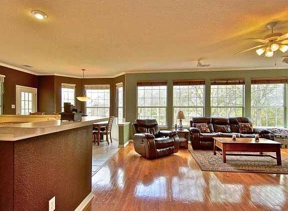 5th image of 2632 Niemann Dr