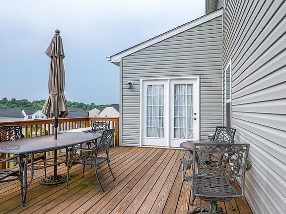 3rd image of 6614 Abell Ct