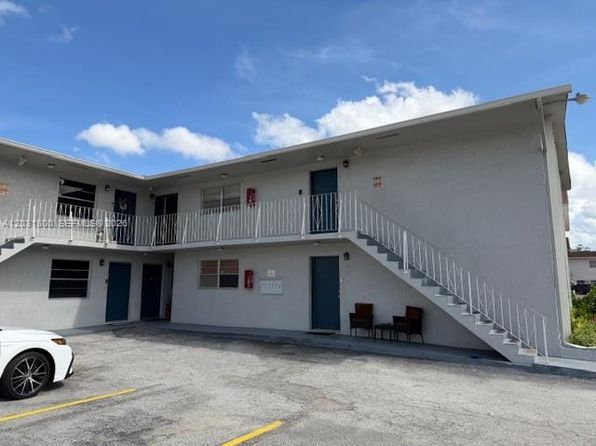 1685 W 41st St APT 1