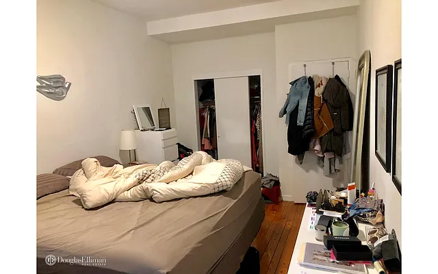 Rented by Douglas Elliman | media 29