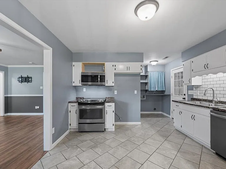 9496 Holly Grove Rd — Photo 12