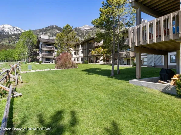 3600 W Michael Dr #D-4-2, Wilson, WY 83014
