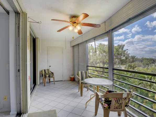 23247 N Barwood Ln Lane N #305, Boca Raton, FL 33428