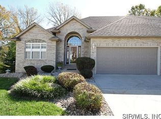 84 Ginger Creek Pkwy, Glen Carbon, IL 62034