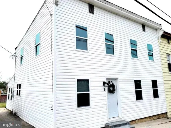 1 Pennsylvania Ave, Smithsburg, MD 21783