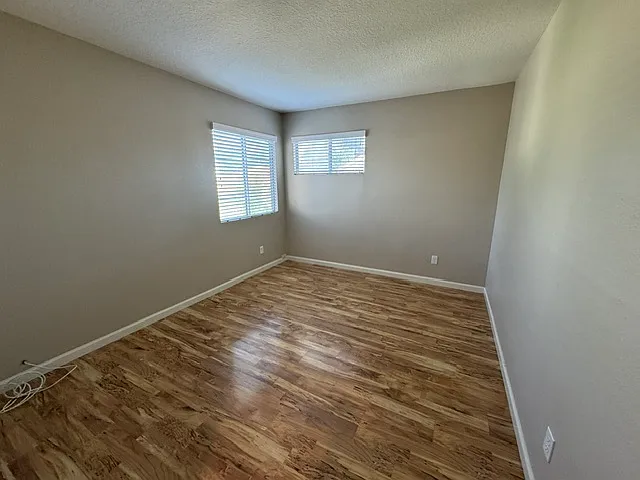 7878 Pineridge Ct — Photo 22