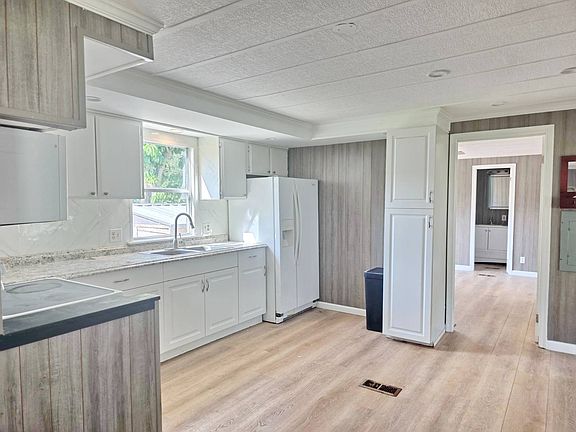 5th image of 1183 9th St