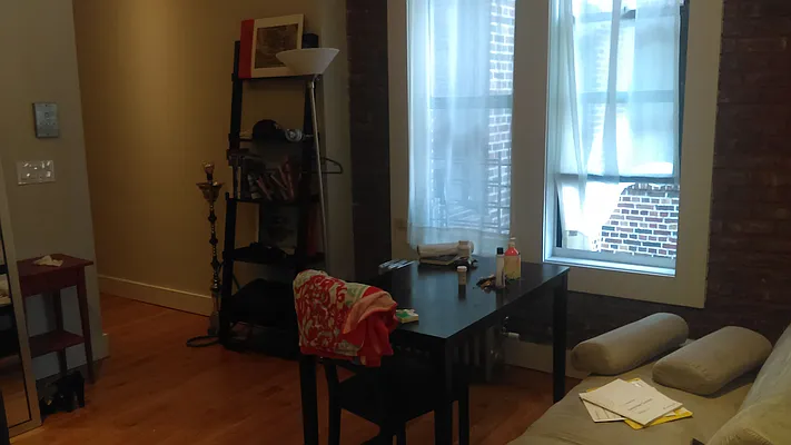 Rented by The Hamilton Group | media 21