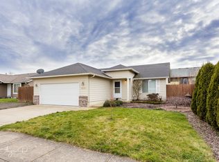 1038 Mount View Ln, Molalla, OR 97038