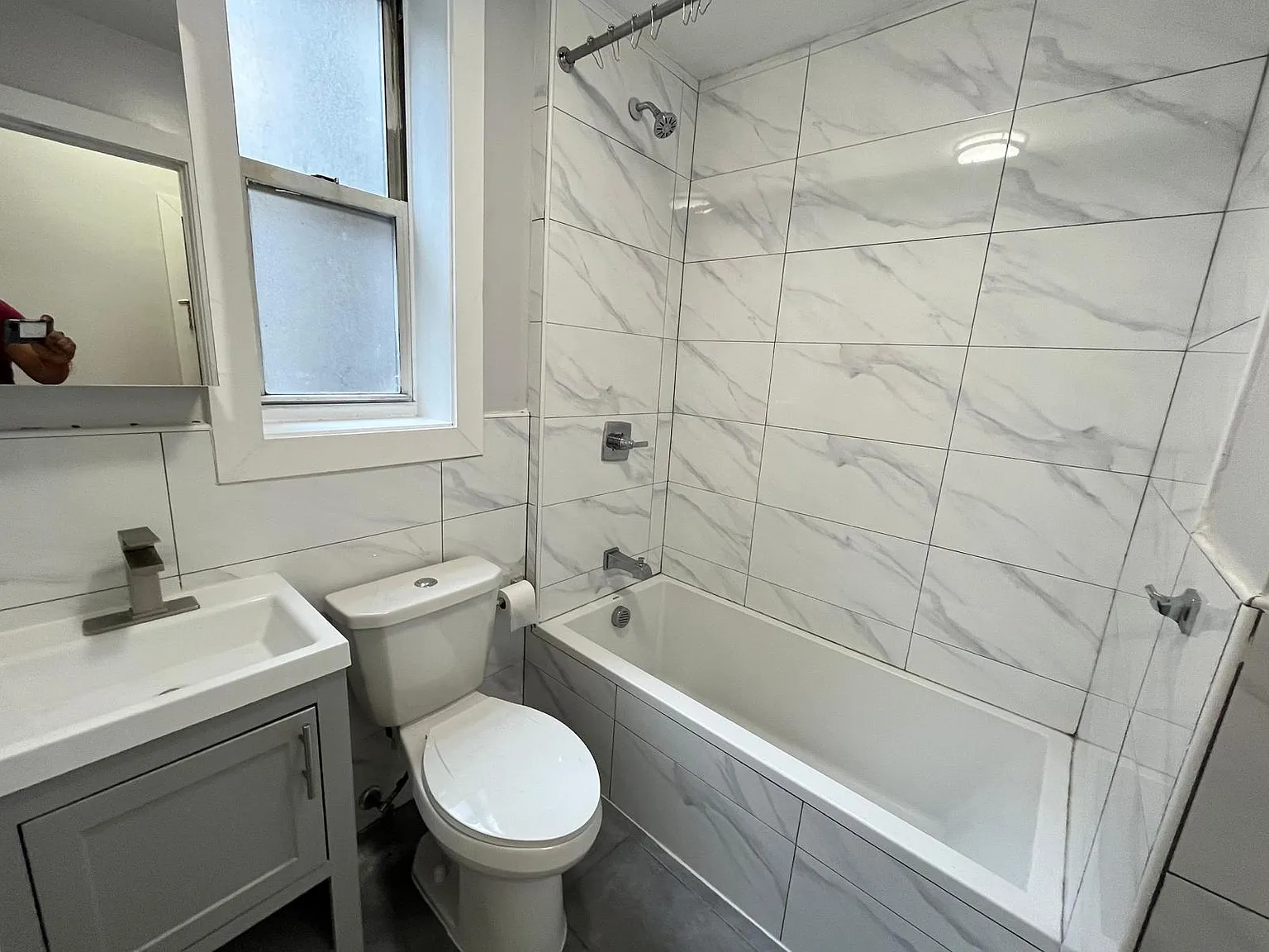 11 Gifford Ave — Photo 4
