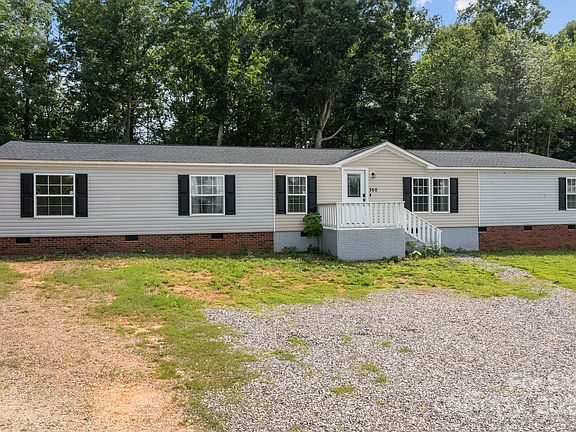 3rd image of 360 Forest Hollow Dr