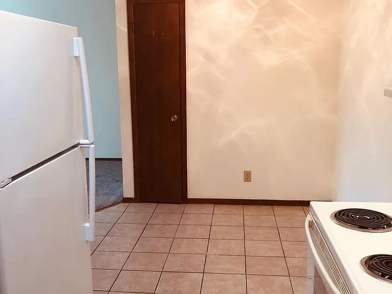 4081 S 65th St #7 — Photo 17