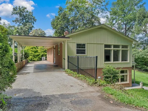 436 Bramble Ln SW, Roanoke, VA 24014
