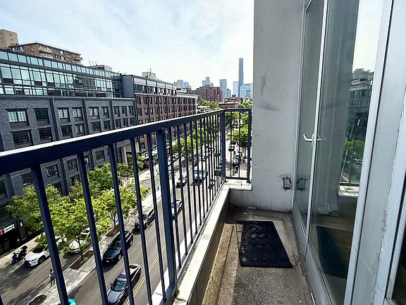 5th image of 509 Myrtle Ave APT 6A