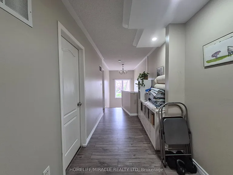 2237 Prescott Pl — Photo 18